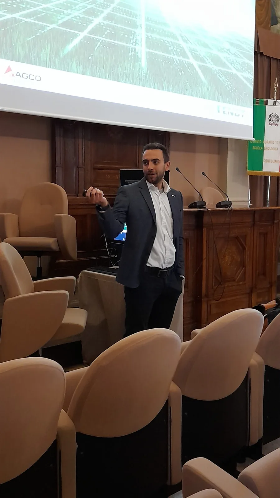 Fendt 211… una consegna speciale all’istituto GB Cerletti