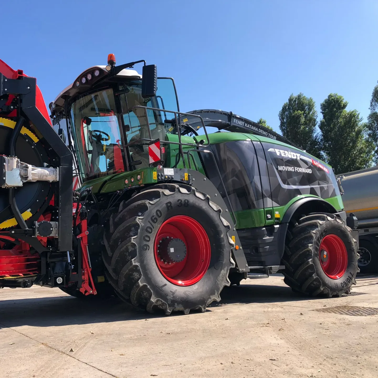 DIMOSTRAZIONE IN CAMPO: FENDT KATANA 850